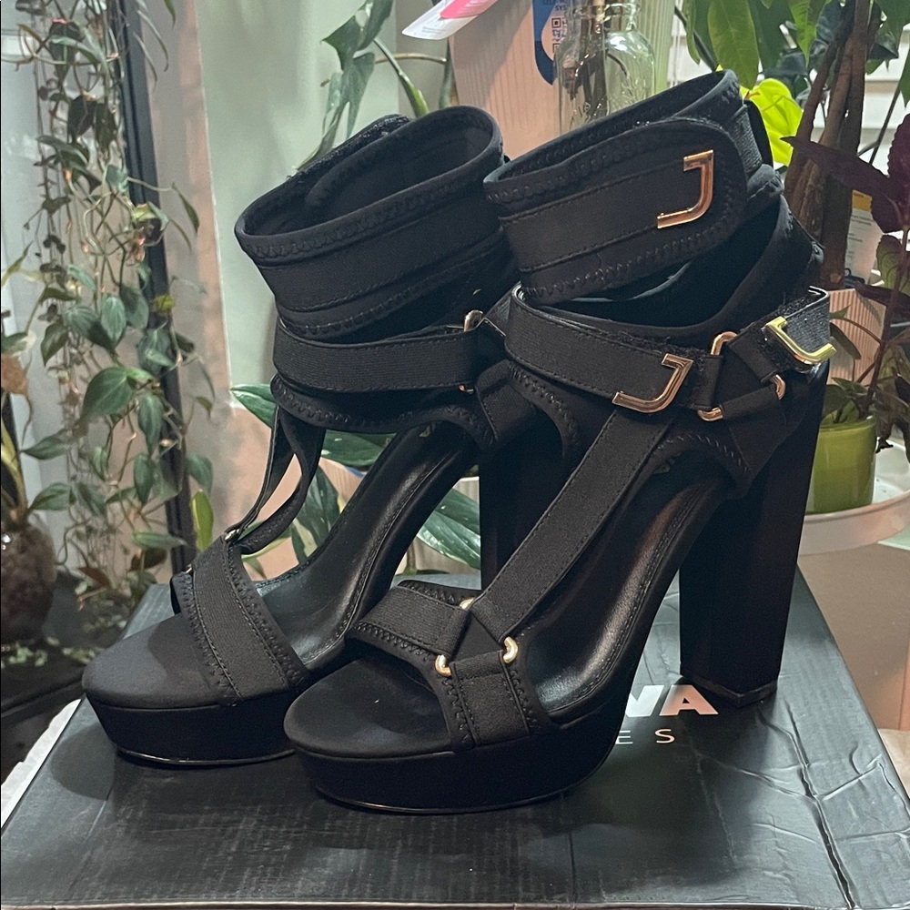 Fashion Nova Black Platform Heels